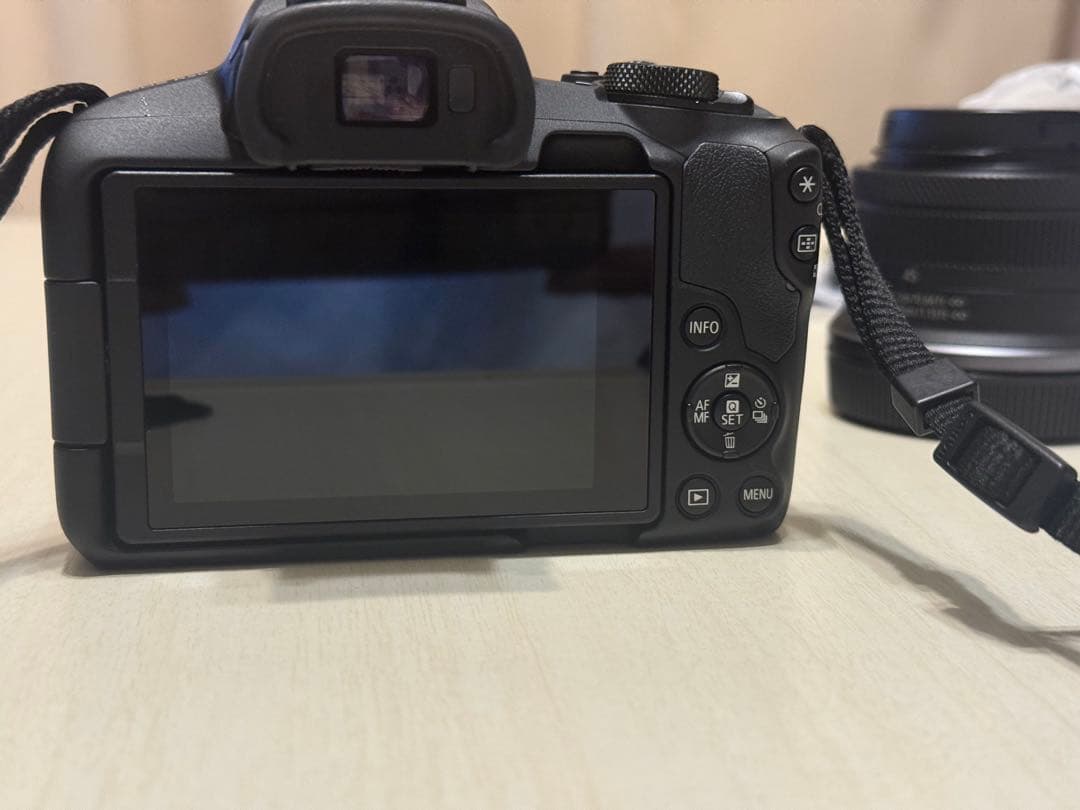Canon EOS R50 レンズセットカメラ本体