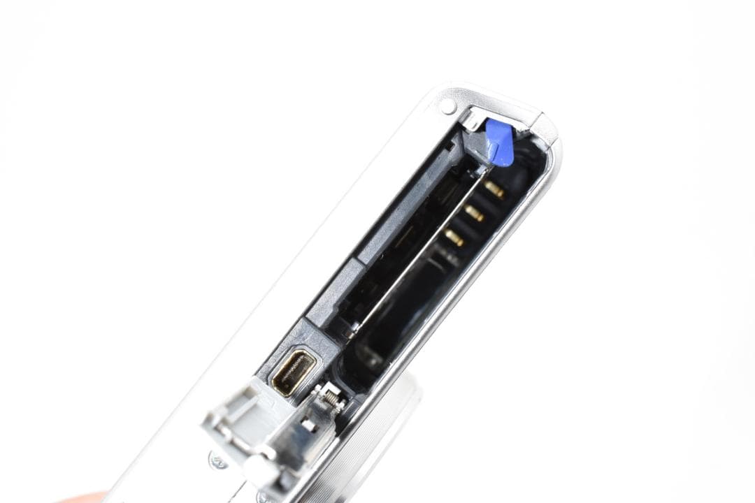【ほぼ新品 元箱付き】ソニー SONY Cyber-shot DSC-W830