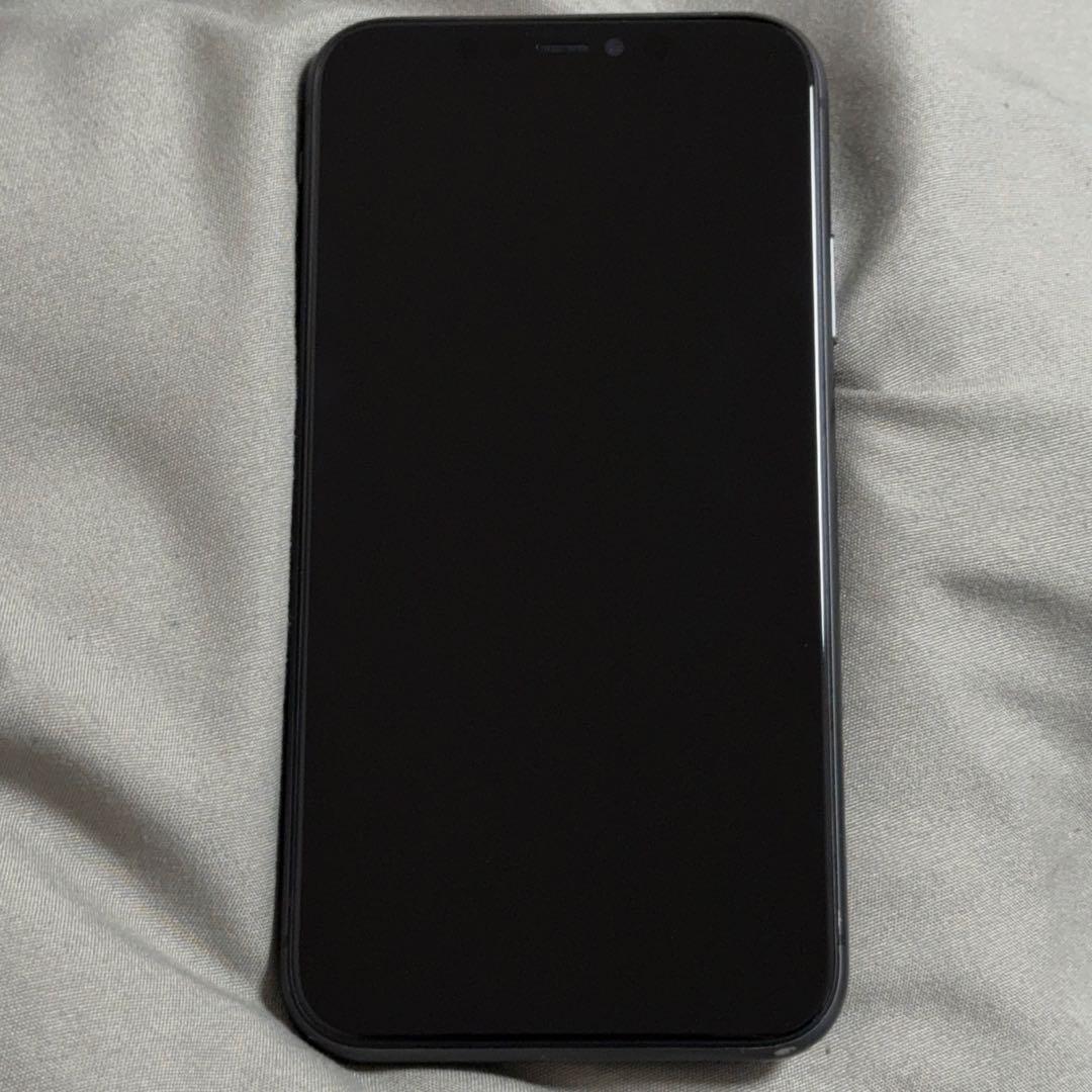 R iPhone 11 64GB SIMフリー バッテリー100% & ア