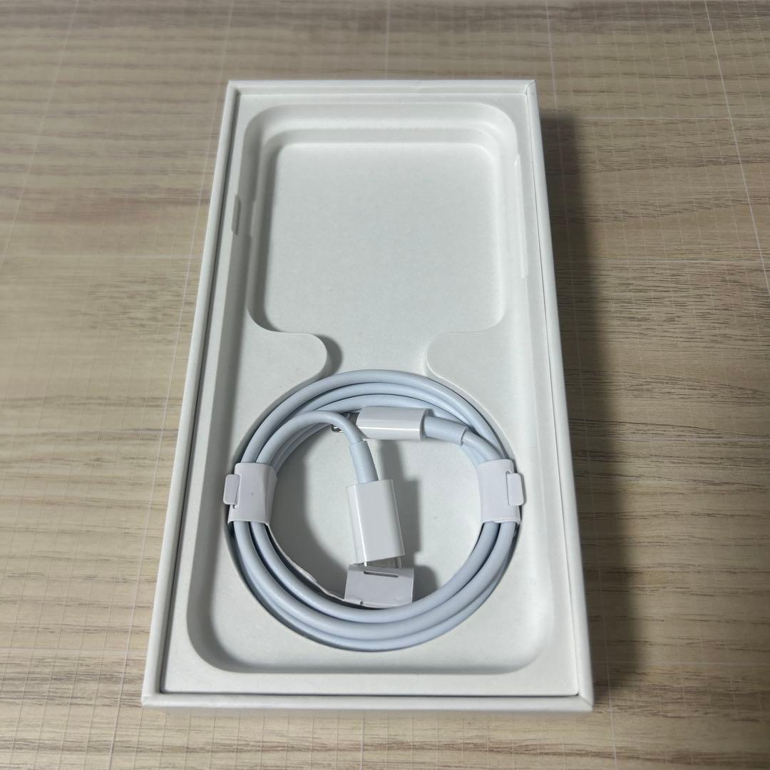 iPhoneSE3 128GBレッド SIMフリー バッテリー100%