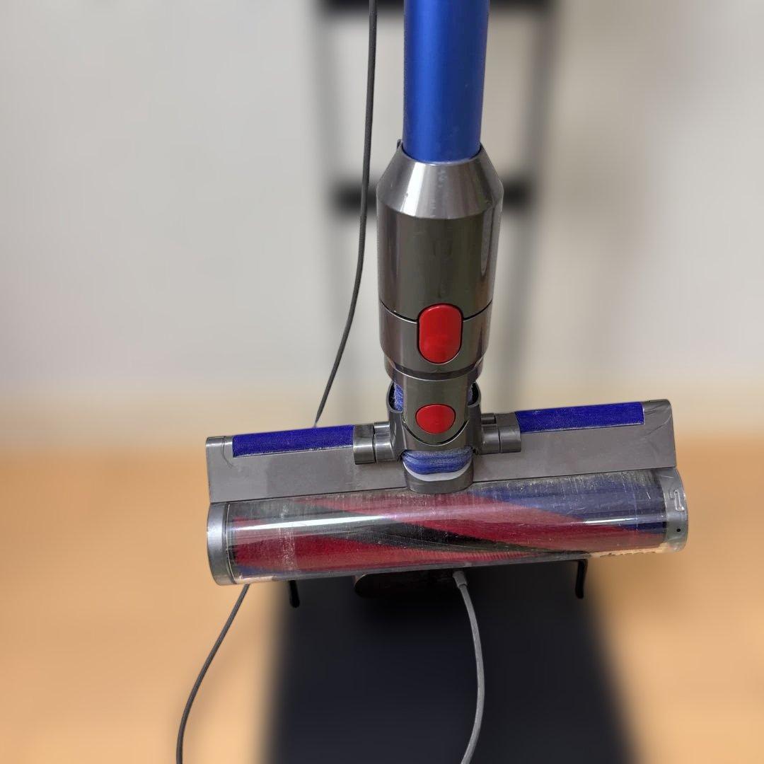 Dyson V8スティッククリーナー 本体のみ