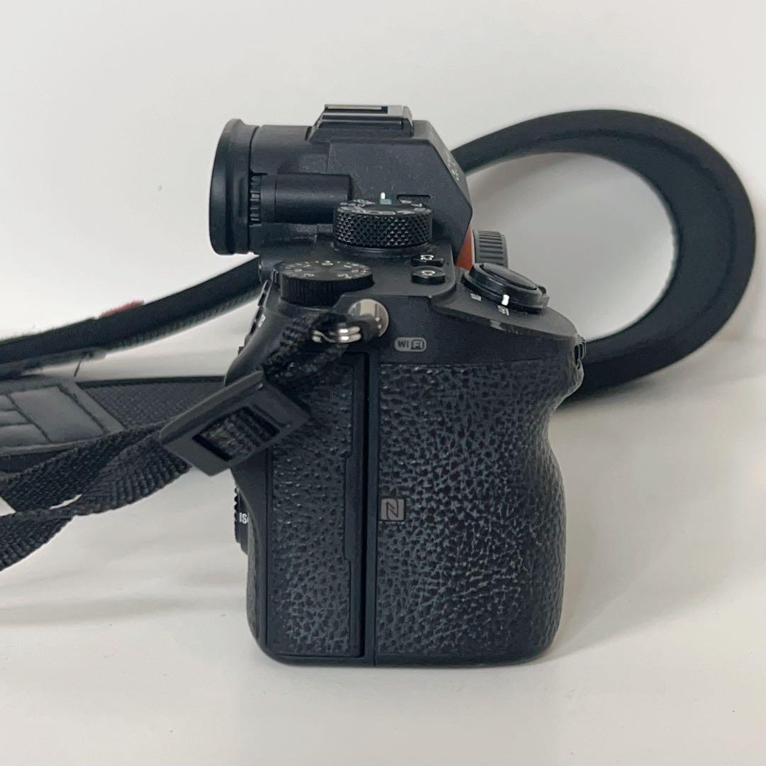 SONY α7III ボディ フルサイズミラーレス一眼 ILCE-7M3