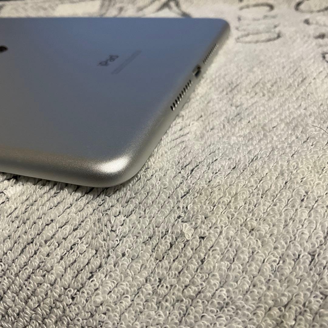 iPad Mini 5 セルラー　64GB おまけ付き