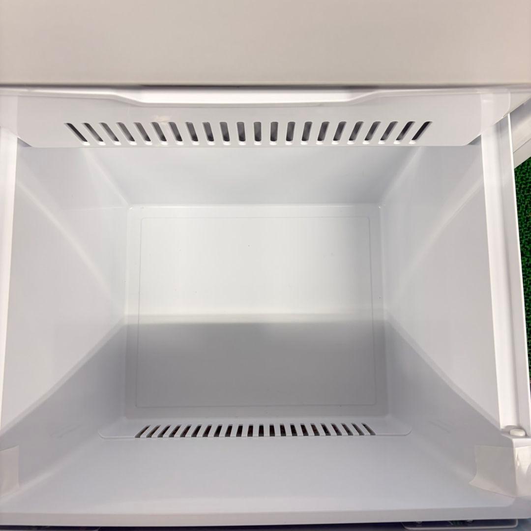 073 2025年製　未使用品　ガラストップ　大きめサイズ　ハイセンス　冷蔵庫