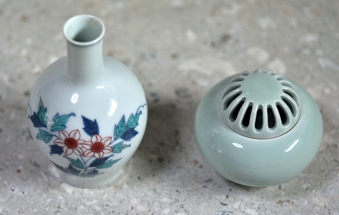 十四代今右衛門錦鉄仙花花瓶＆伊万里鍋島焼香炉【極上品】　共箱