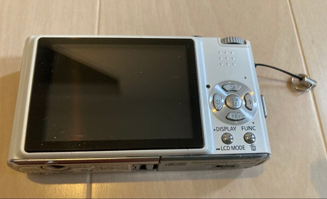 【動作確認済】パナソニック LUMIX DMC-FX33 オールドコンデジ