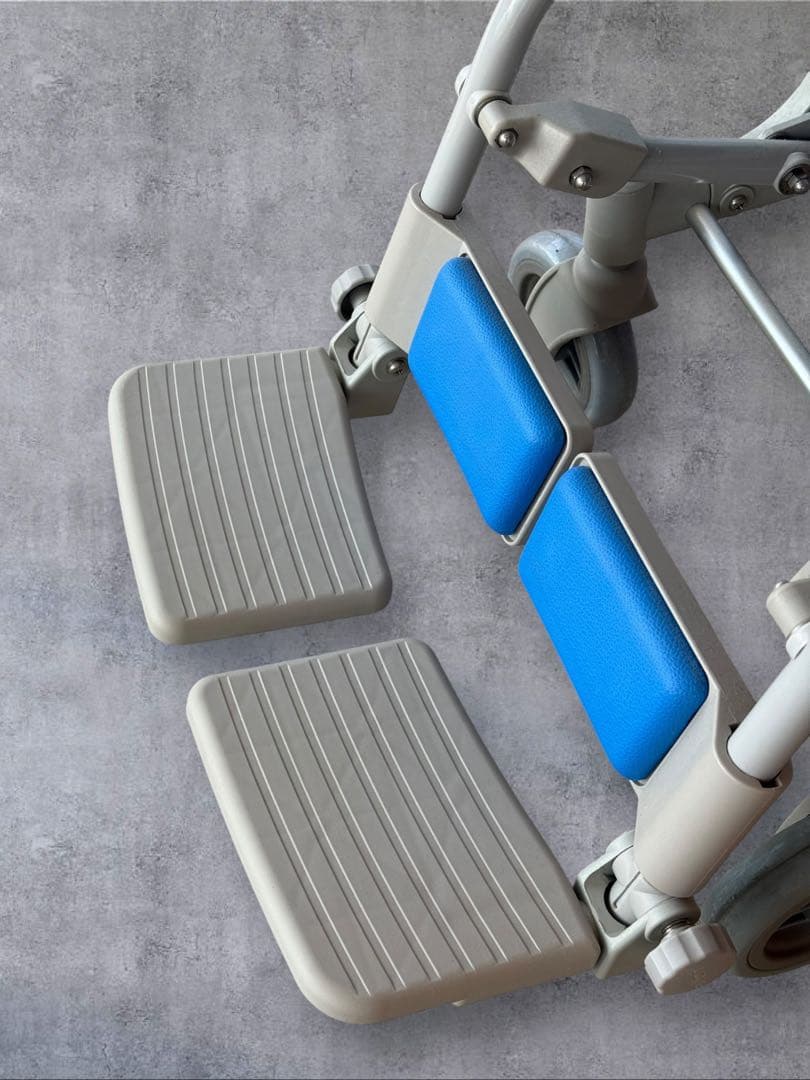 【未使用】ウチヱ シャワースカールＤ メッシュ ＳＷ6300SAL 入浴用車椅子