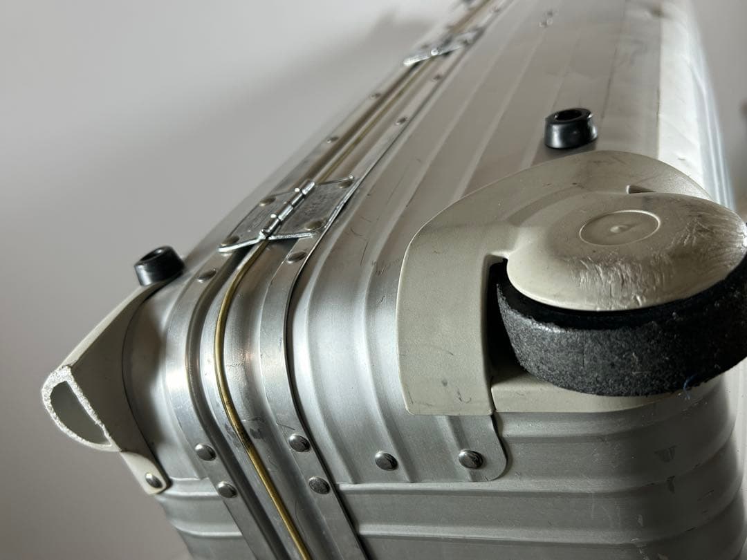 リモワ トラベルバック トパーズ 63L 2輪