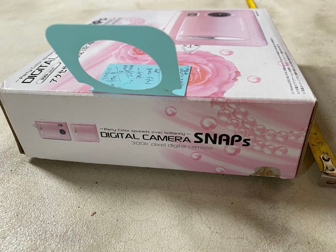 新品　カメラ　スライド式デジタルカメラSNAPs デジタルカメラスナップス