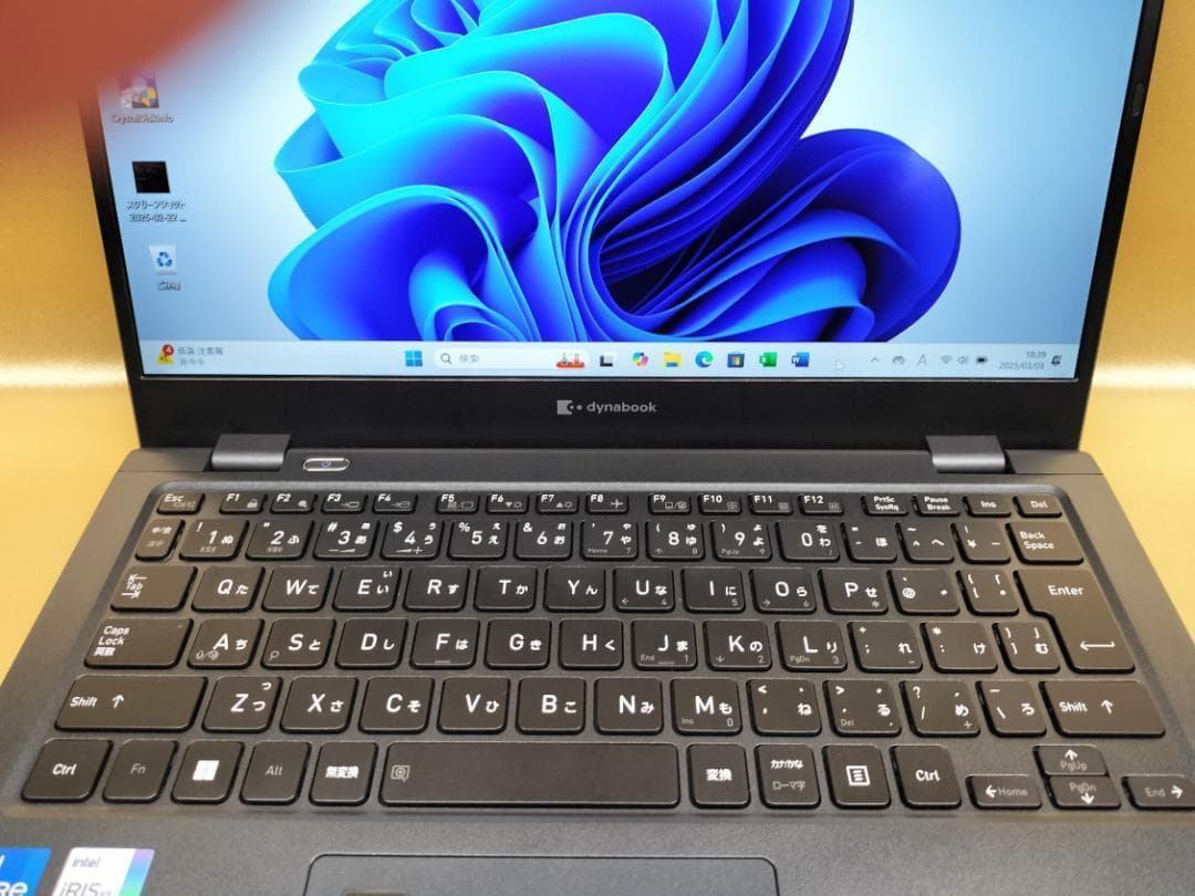 東芝　Dynabook G83/KW　高性能　2023年モデル(K-204)