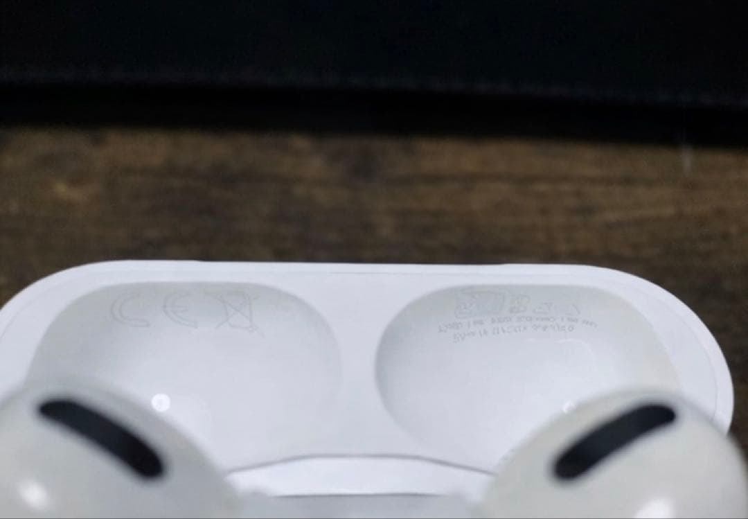 AirPods Pro 本体 ワイヤレスイヤホン