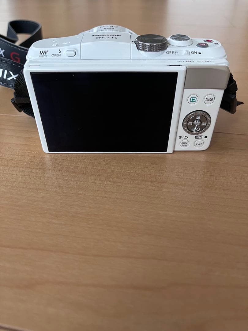 LUMIX GF6 デジタル一眼レフカメラ