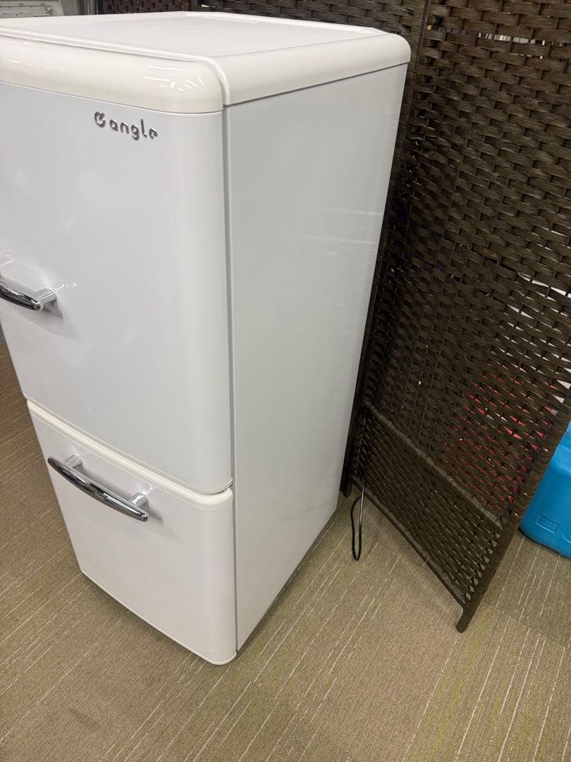 【美品】イーアングル 149L 冷凍冷蔵庫　ANG-RE151-A1