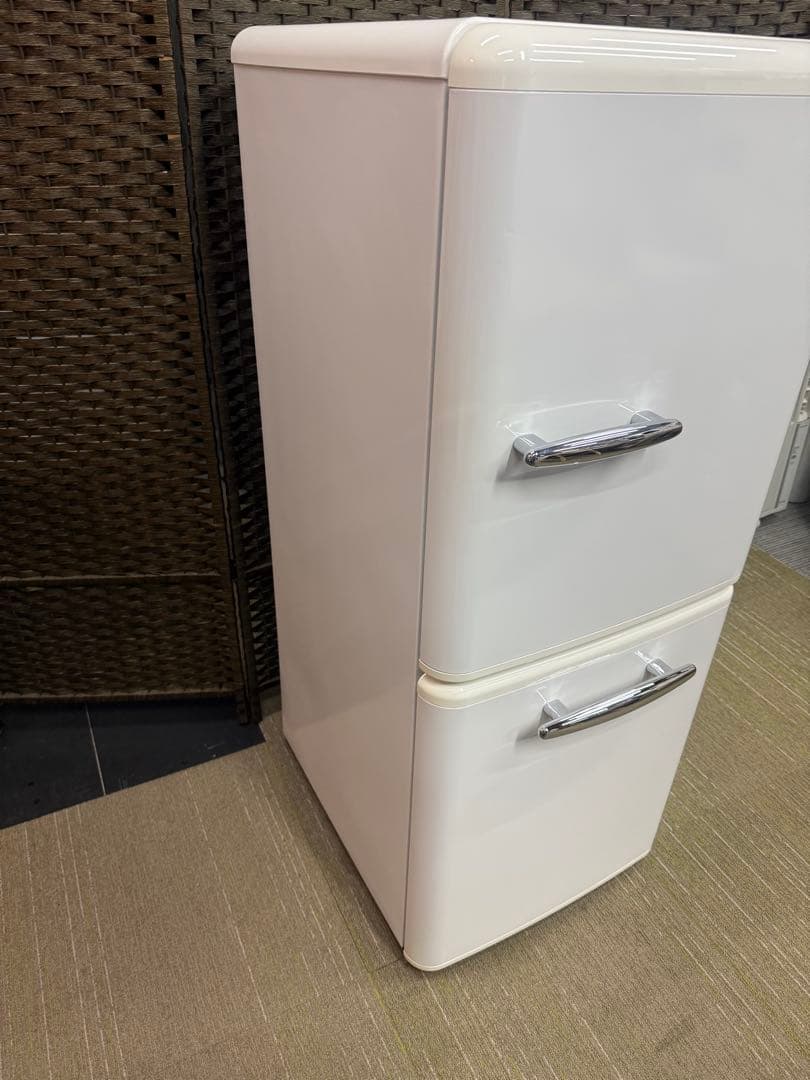 【美品】イーアングル 149L 冷凍冷蔵庫　ANG-RE151-A1