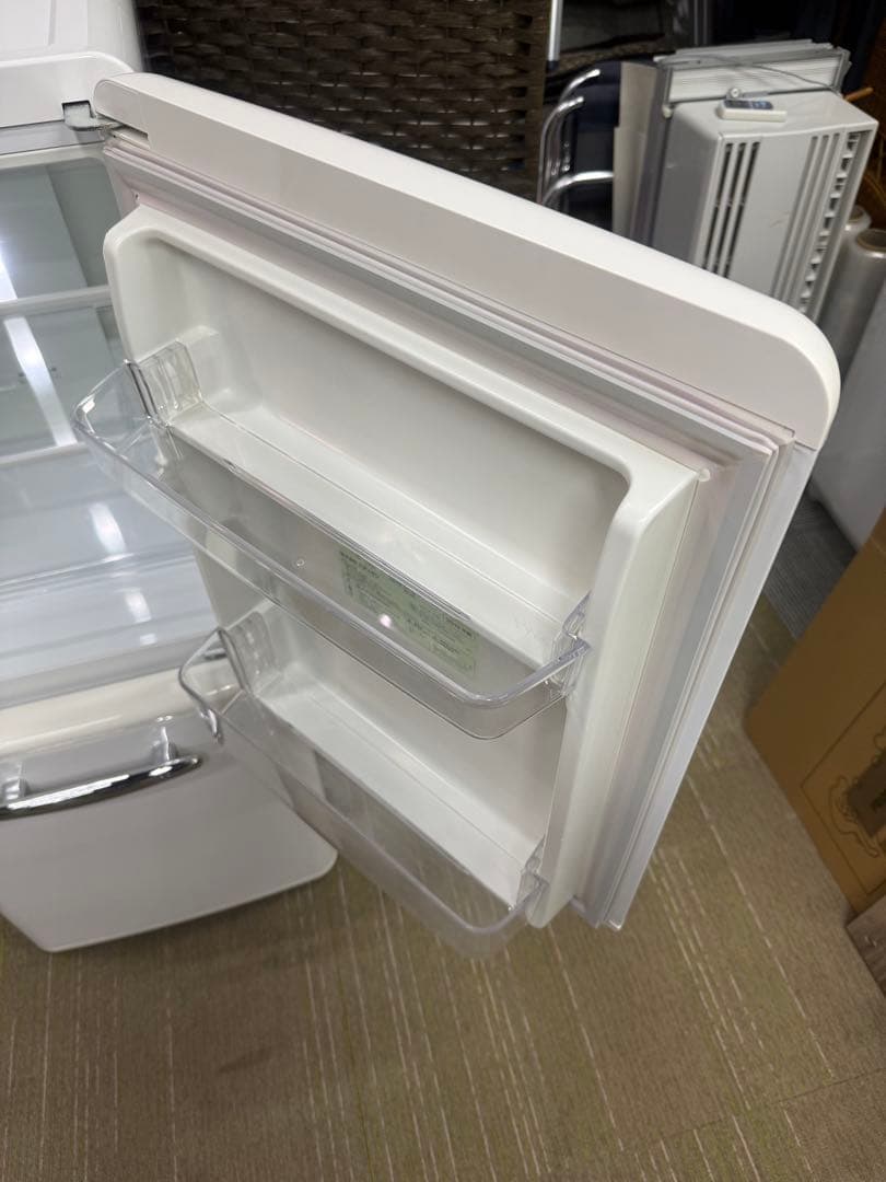 【美品】イーアングル 149L 冷凍冷蔵庫　ANG-RE151-A1