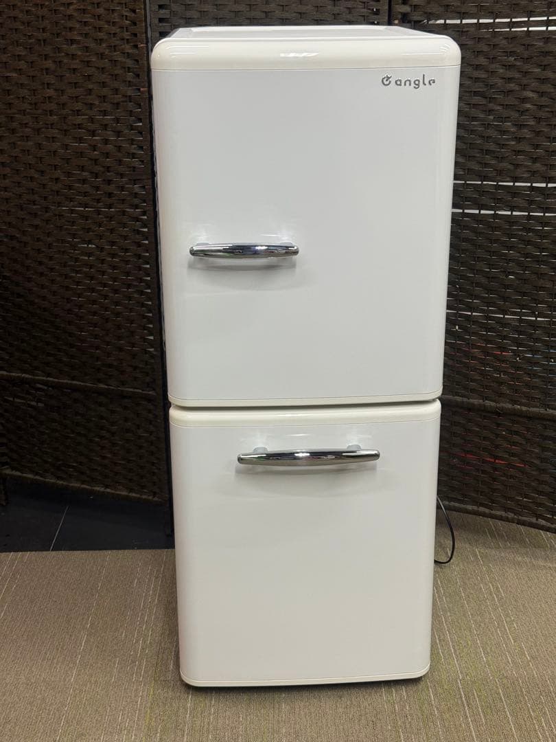 【美品】イーアングル 149L 冷凍冷蔵庫　ANG-RE151-A1