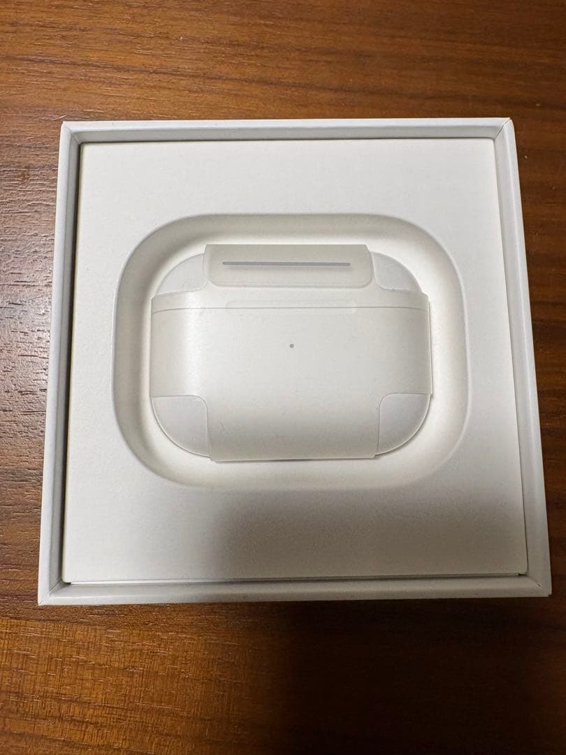AirPods Pro 第1世代　イヤホン　アップル　ノイズキャンセリング　箱付