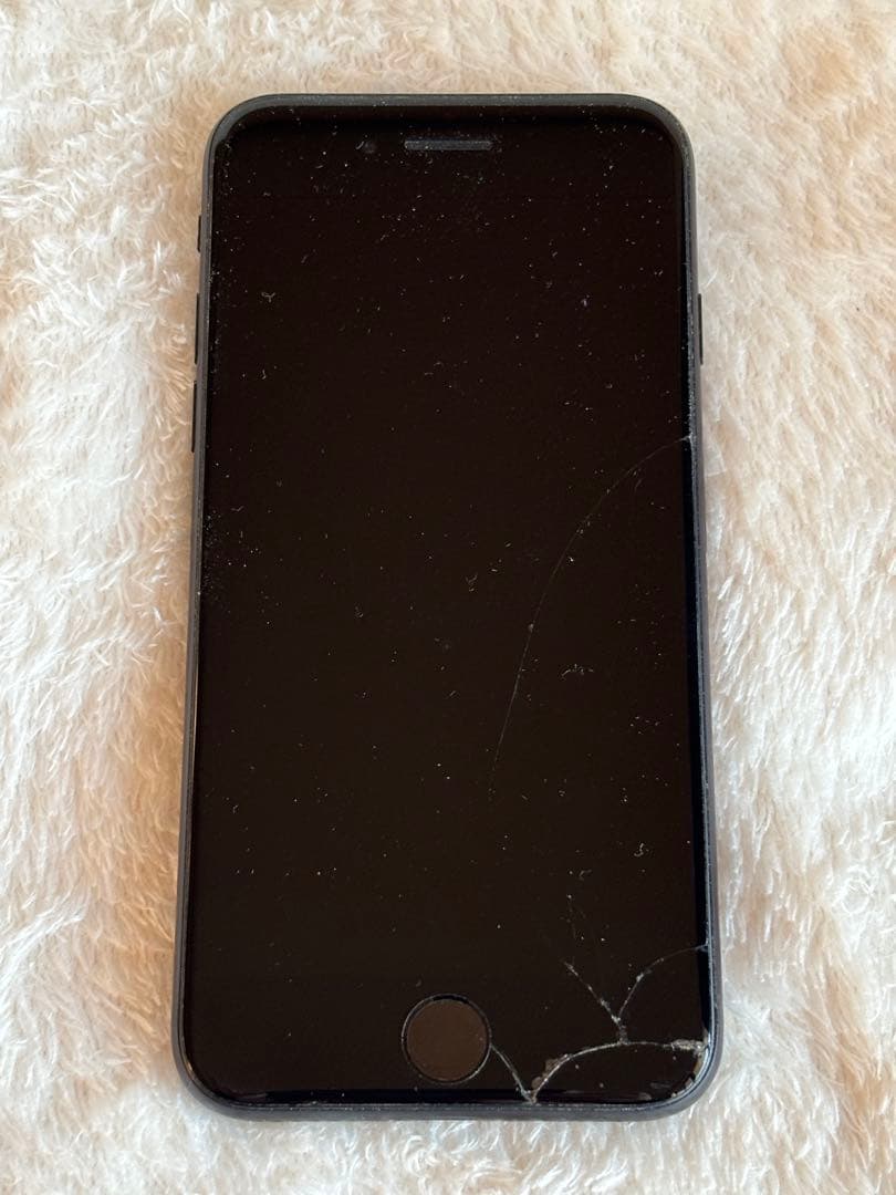 【ジャンク】iPhone SE 第2世代 SE2 64GB ブラック 画面割れ