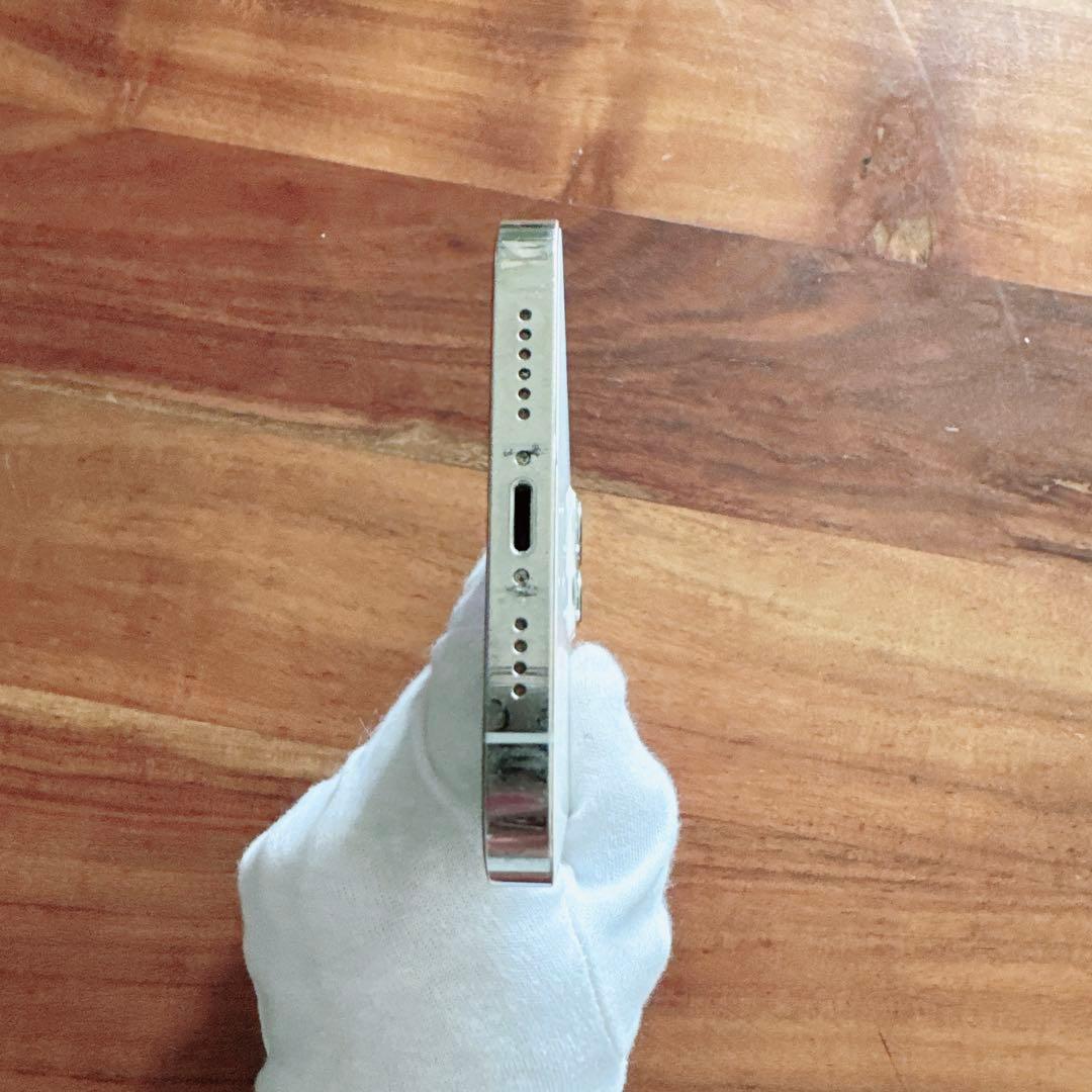 iPhone 12 Pro Max 256GB シルバー バッテリー81%