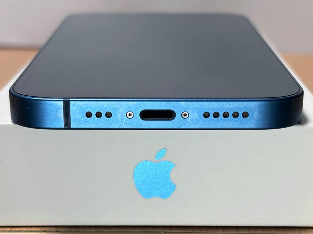 Apple iPhone 13 青 128GB au SIMフリーバッテリ82%