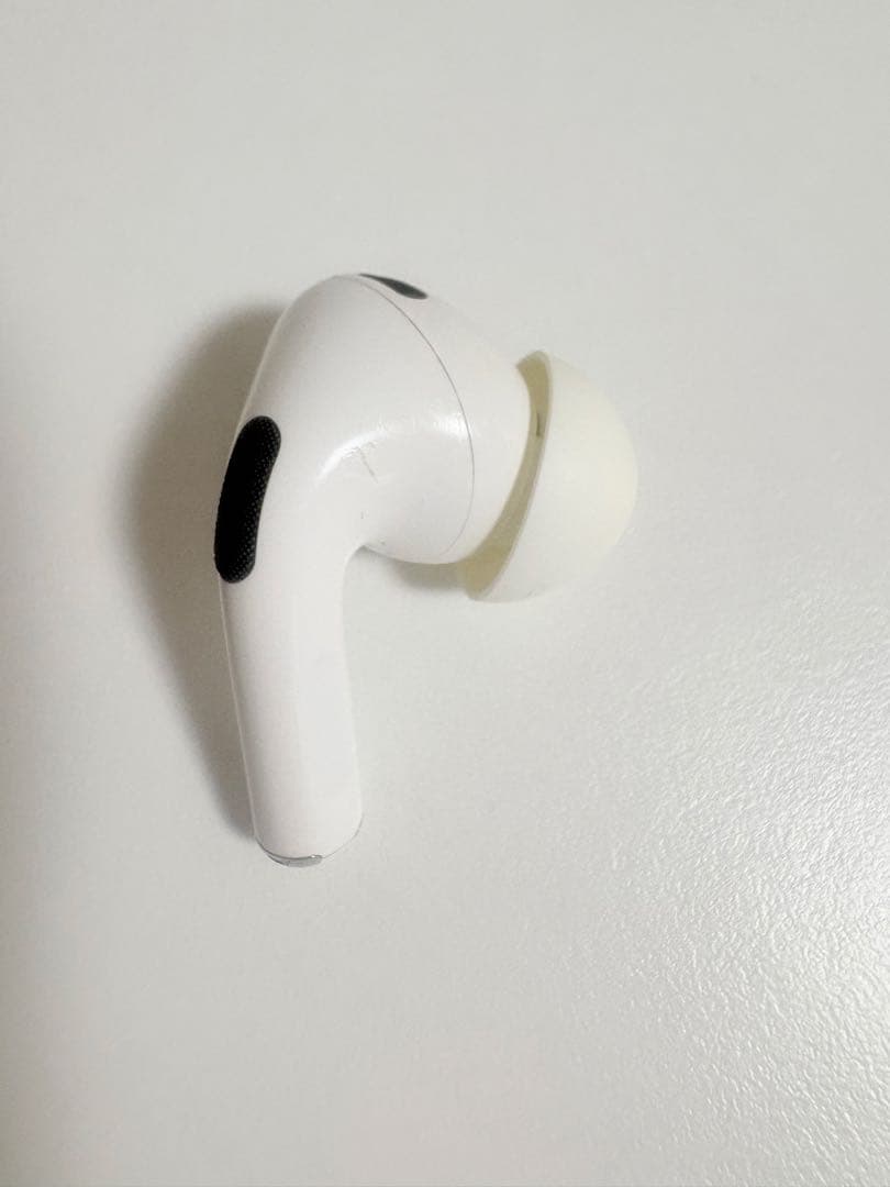 【第2世代】AirPods pro 2 右耳　Lightning