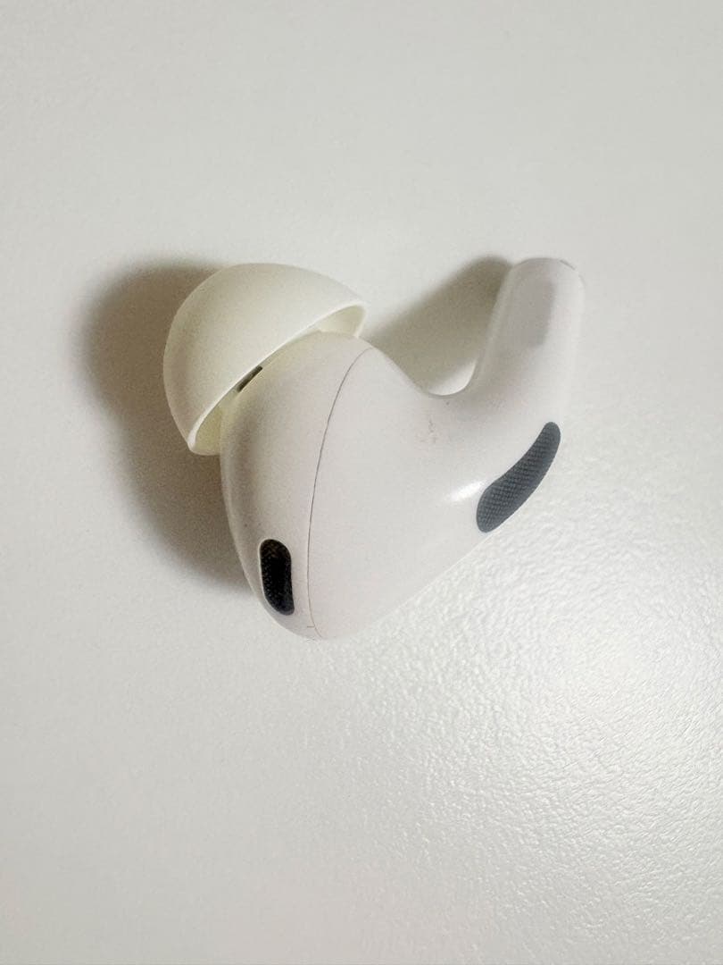 【第2世代】AirPods pro 2 右耳　Lightning