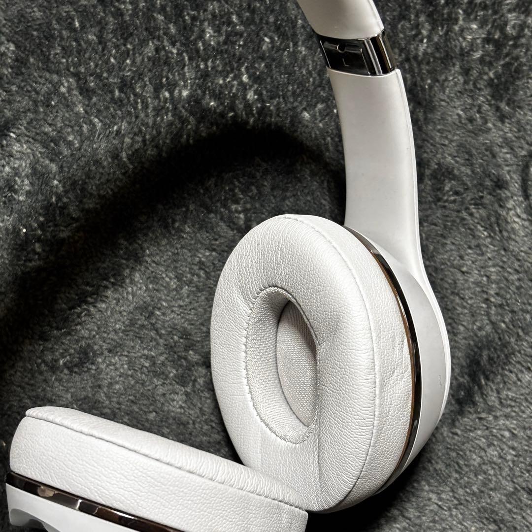 beats solo 3 wireless ヘッドホン マットシルバー