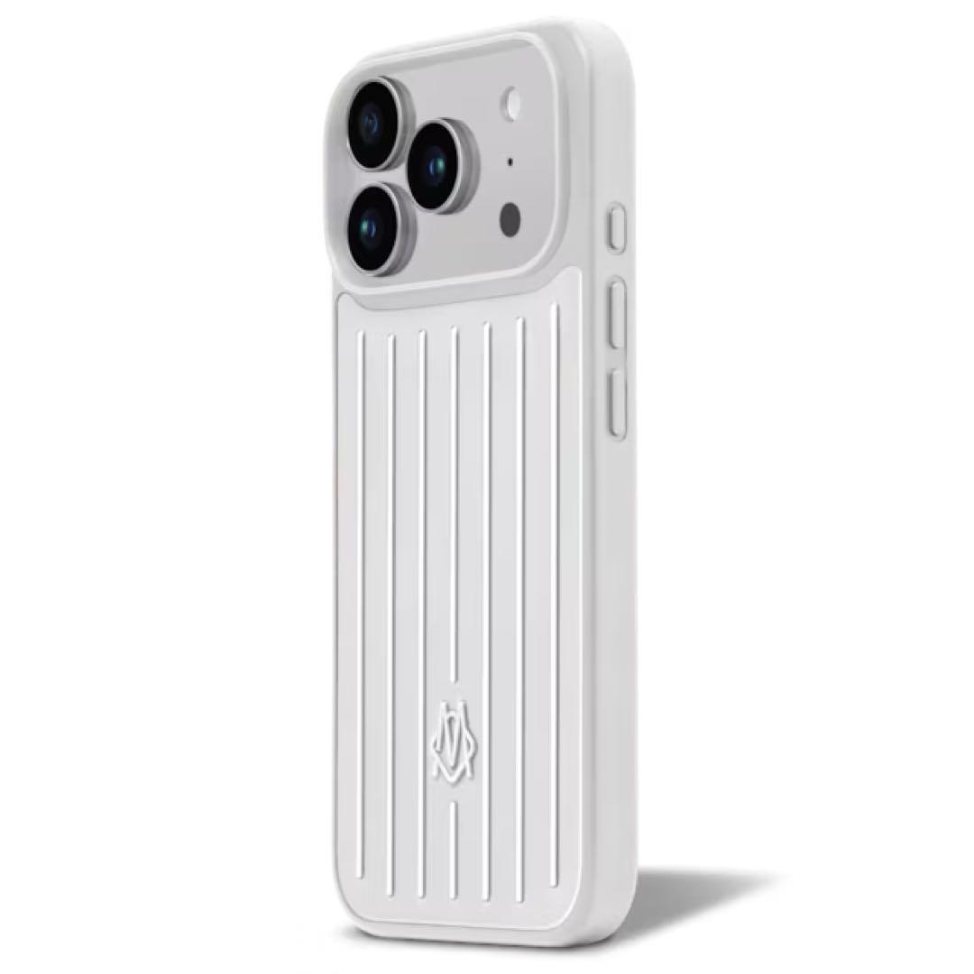RIMOWA iPhone 17pro max ケース シルバー