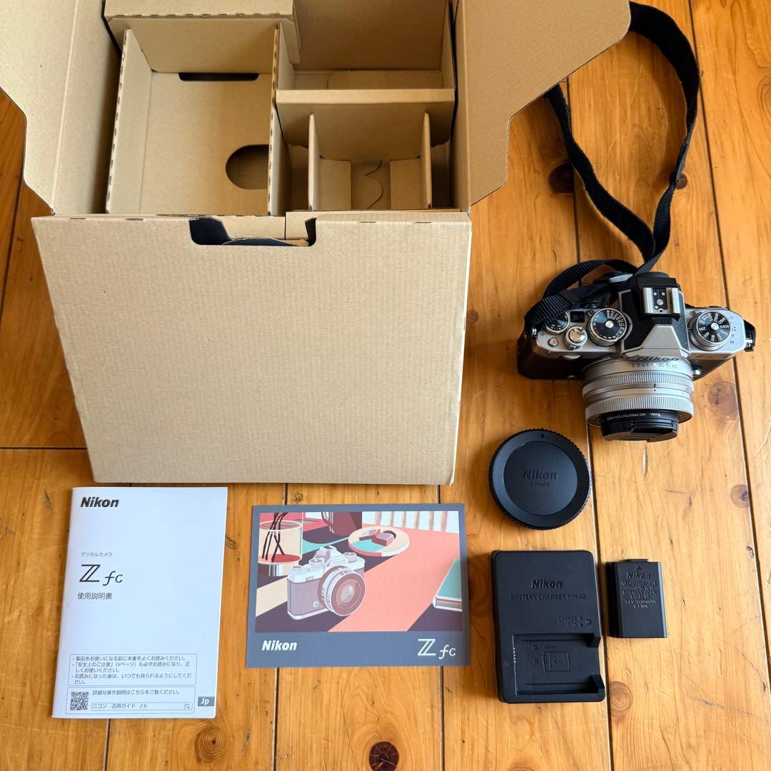 【美品】Nikon Z fc Kit 本体、レンズ一式、撮影枚数提示