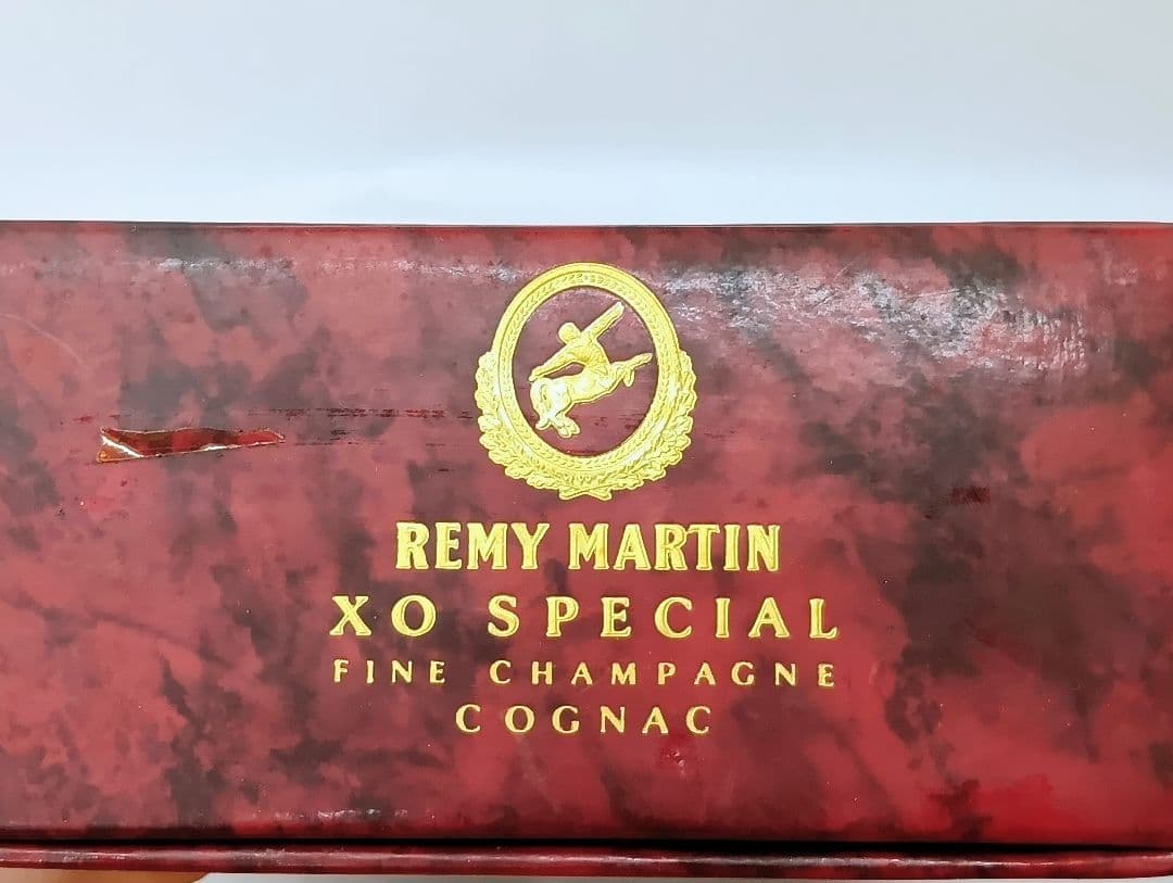 REMY MARTIN XO SPECIAL 700ml・キャンティワインセット