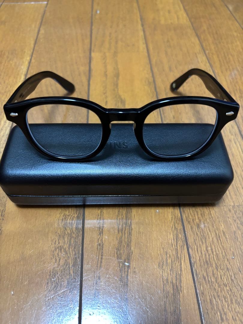 JINS Iconic Classic メガネ 黒縁