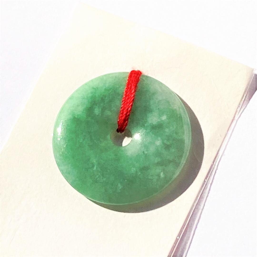 30%off【古の守護、平安を紡ぐ】翡翠 平安扣（へいあんこう）