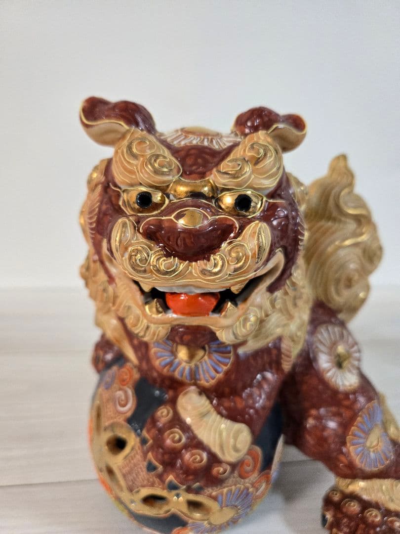 九谷焼　玉乗り獅子　シーサー縁起物　伝統工芸品