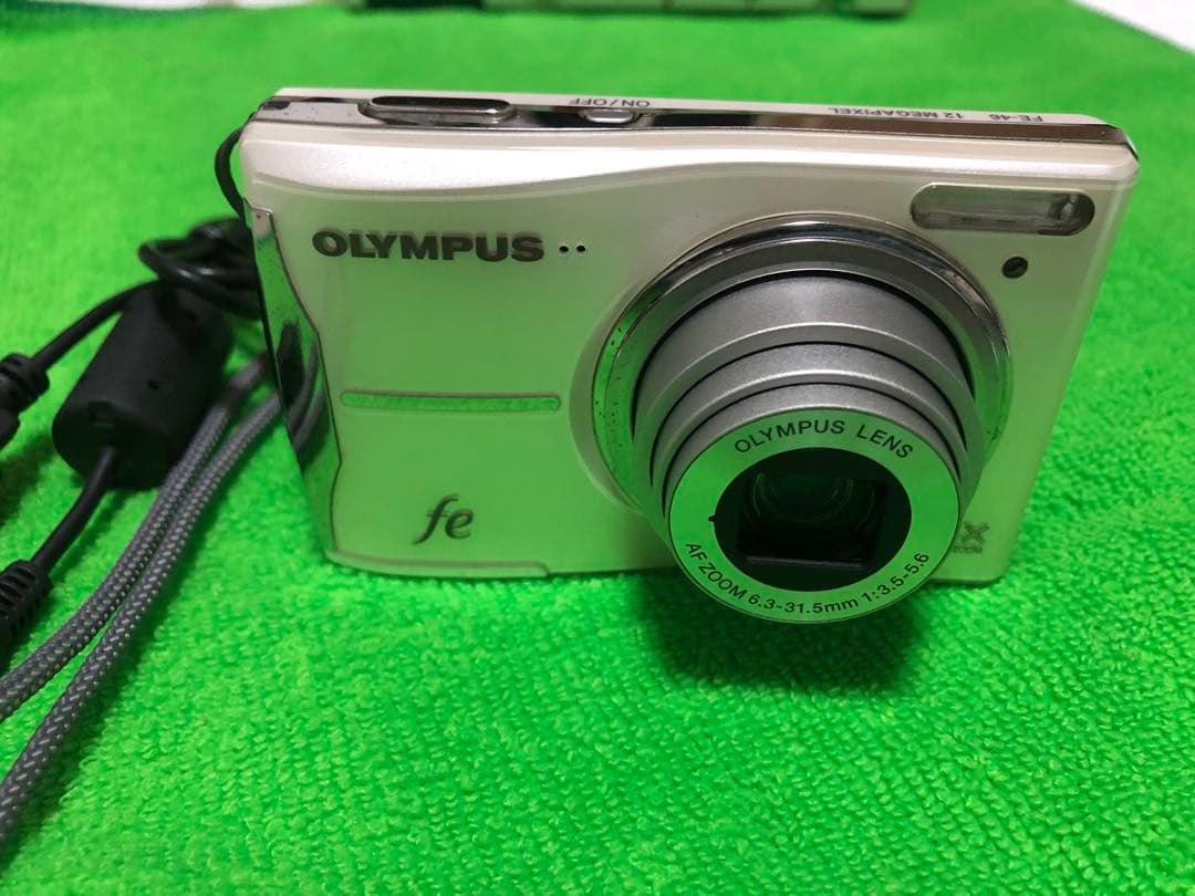 OLYMPUS コンパクトデジタルカメラ 12メガピクセル