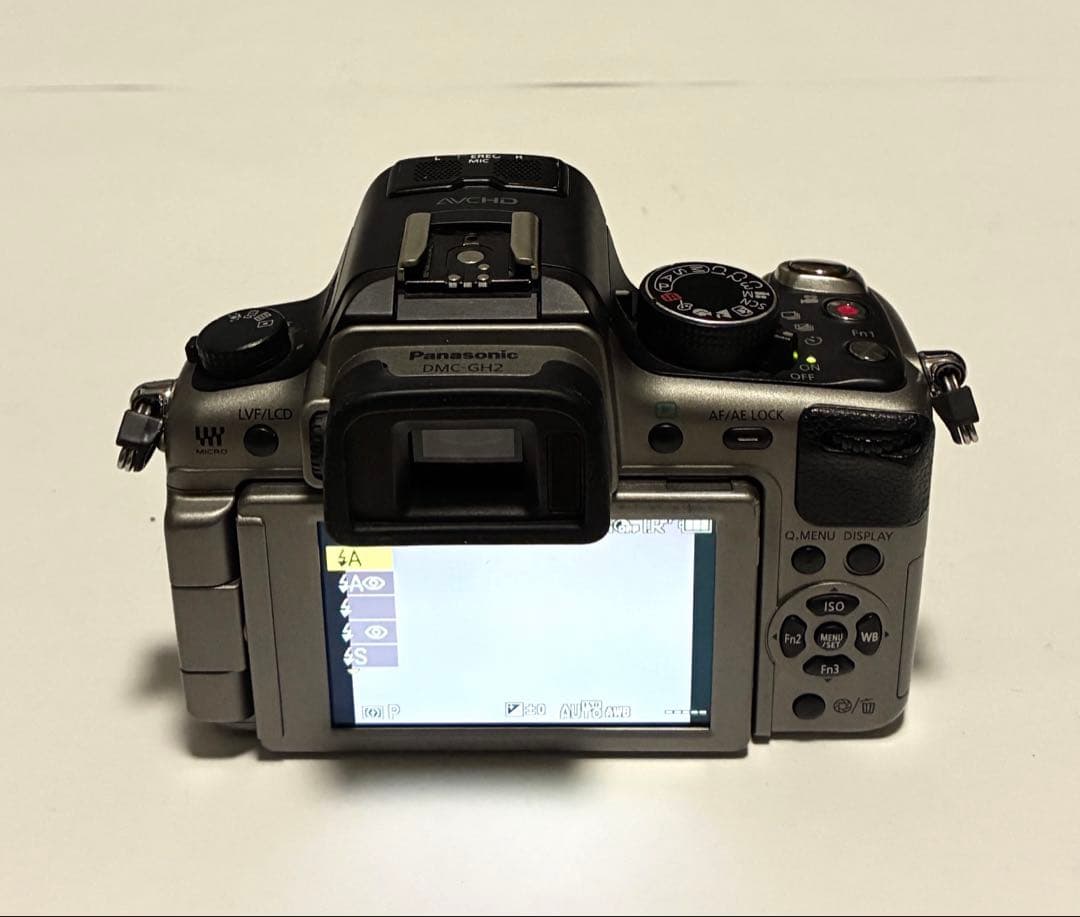 【Panasonic】 LUMIX GH2 ミラーレス一眼カメラ ボディ