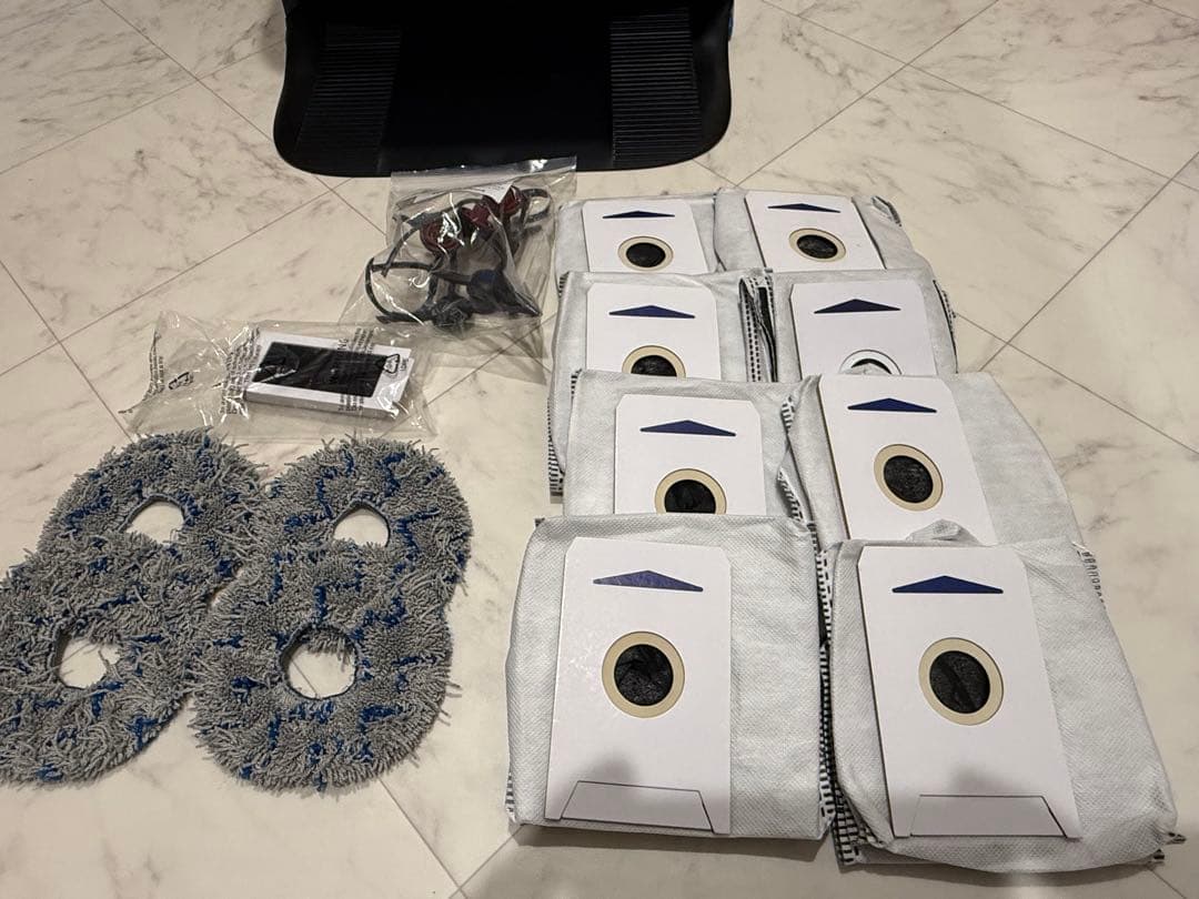 ECOVACS DEEBOT T30 OMNI(水拭き機能故障ジャンク扱い)