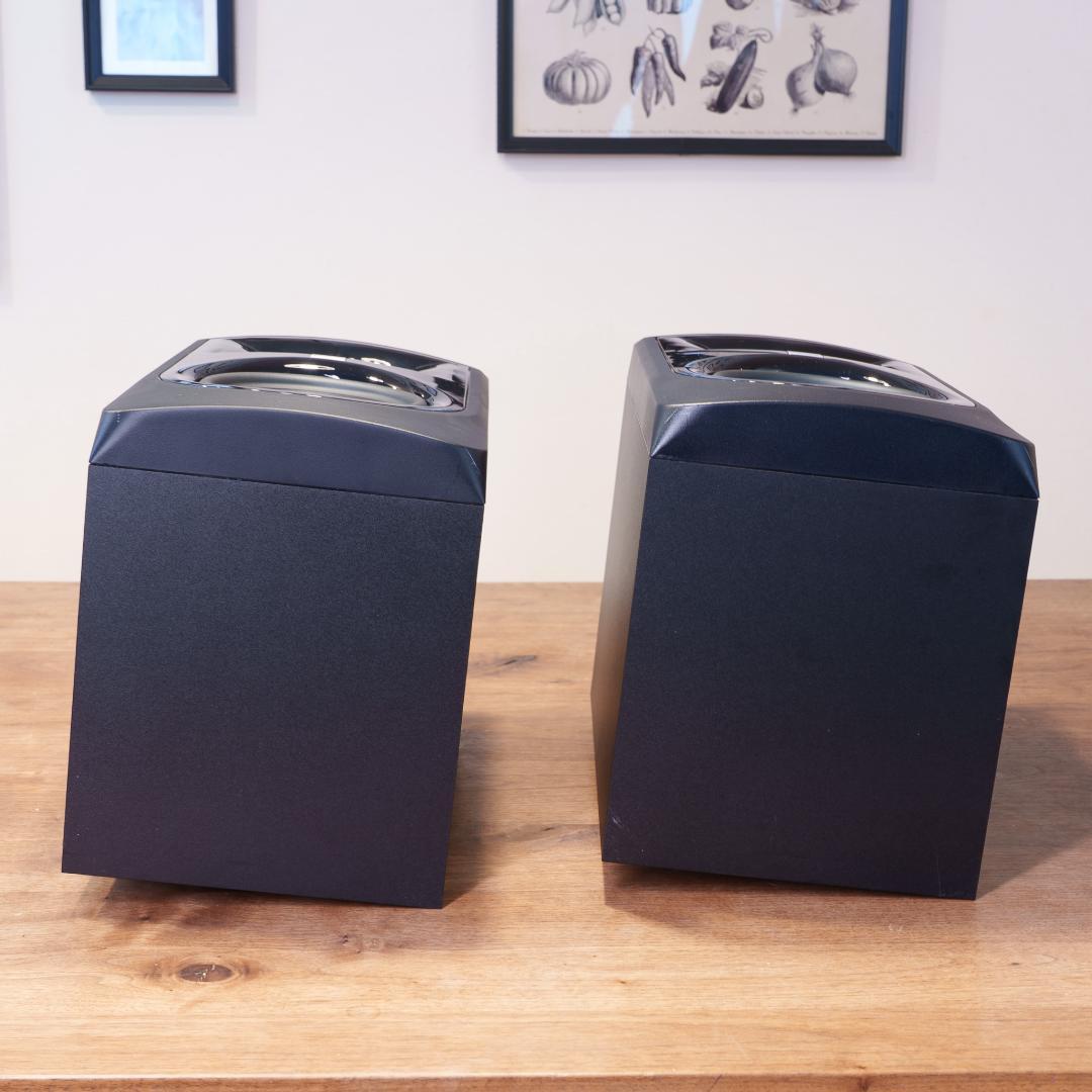 Maru様　人気のパワードモニタースピーカー！JBL 305P Mk2 ペア