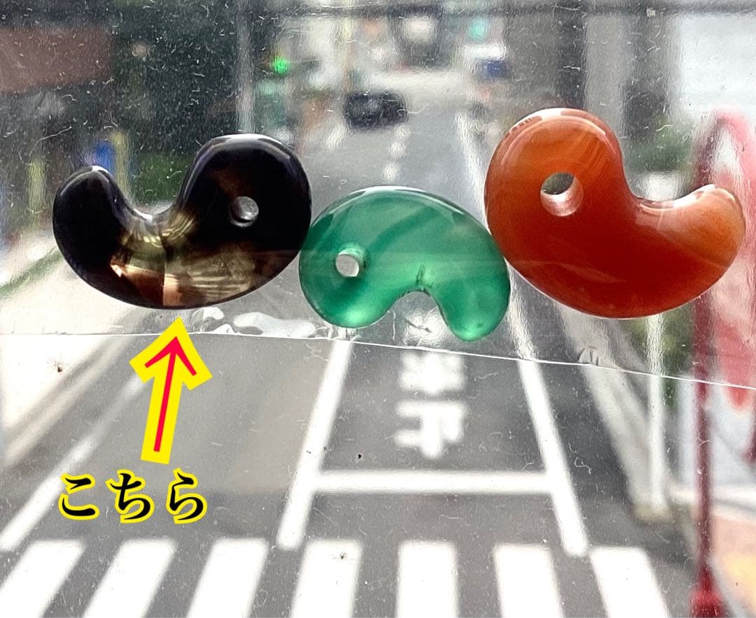 ✳黄煙水晶勾玉（イエロー〜スモーキークォーツ）宮崎県鹿川（ししかわ）産　幻の逸品