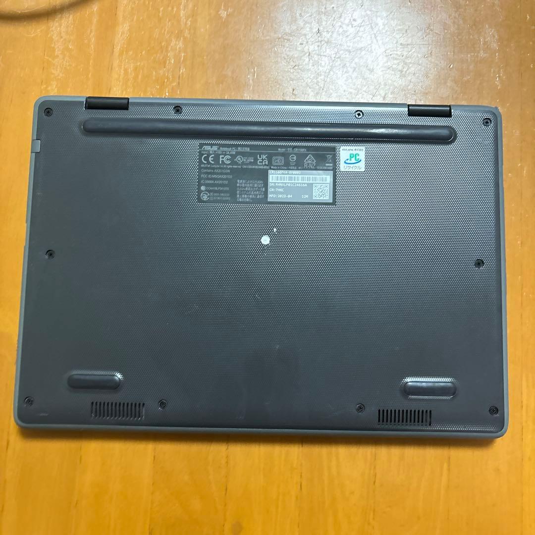 Chromebook本体 ASUS Chromebook CR1100FKA