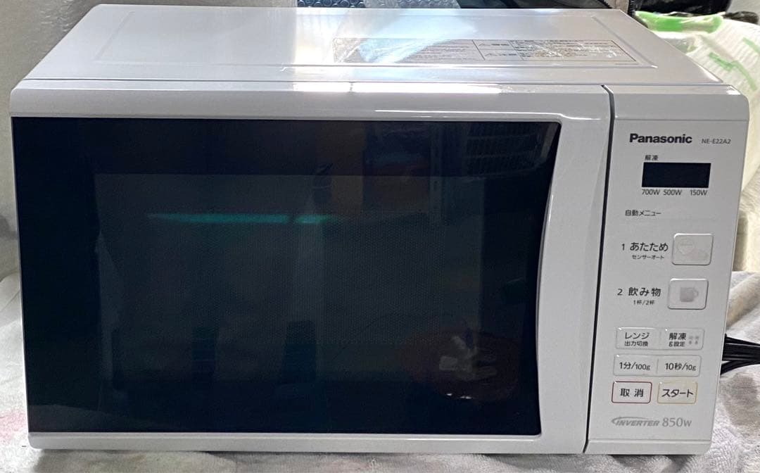 パナソニック　電子レンジ　NE-E22A2-W 2019年製　ヘルツフリー