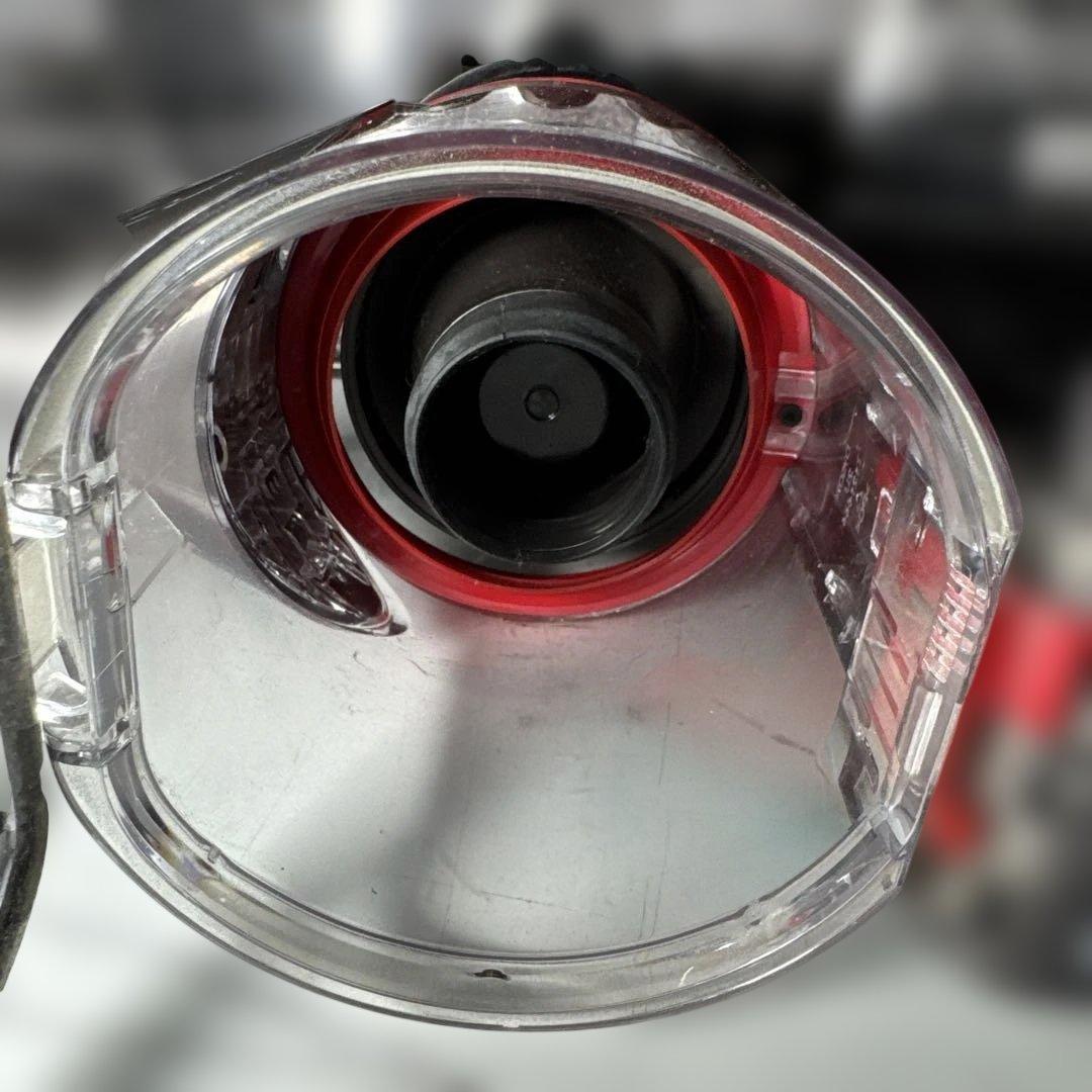 Dyson V7 Slim 動作確認済 簡易清掃済 付属品一式！ 【A-126】
