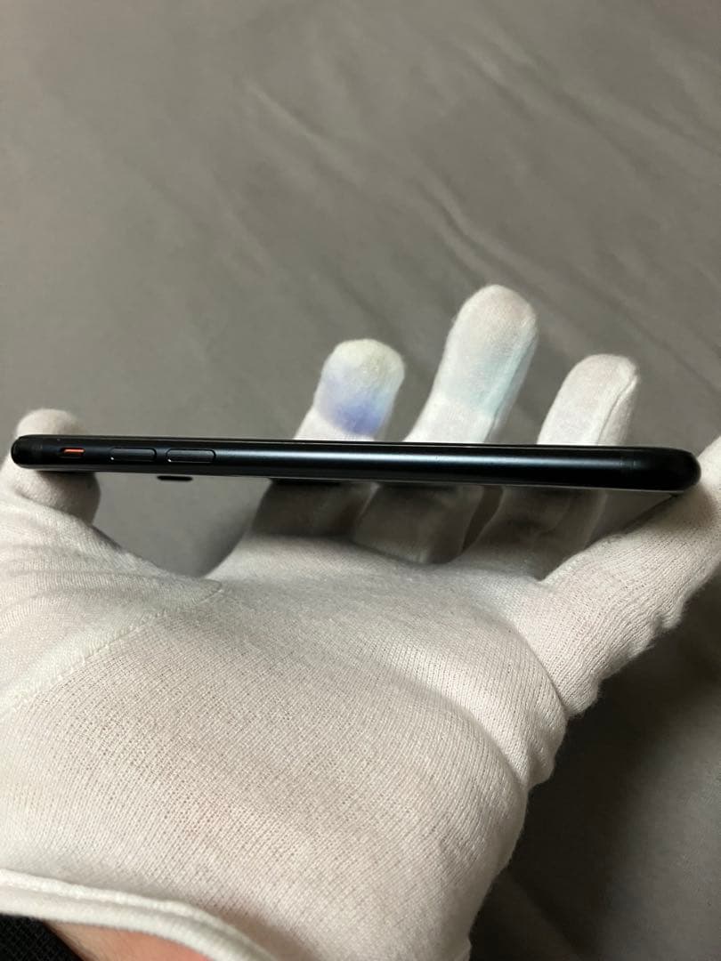 ぱ*。様 美品 バッテリー100% iPhone SE (第3世代) 64GB