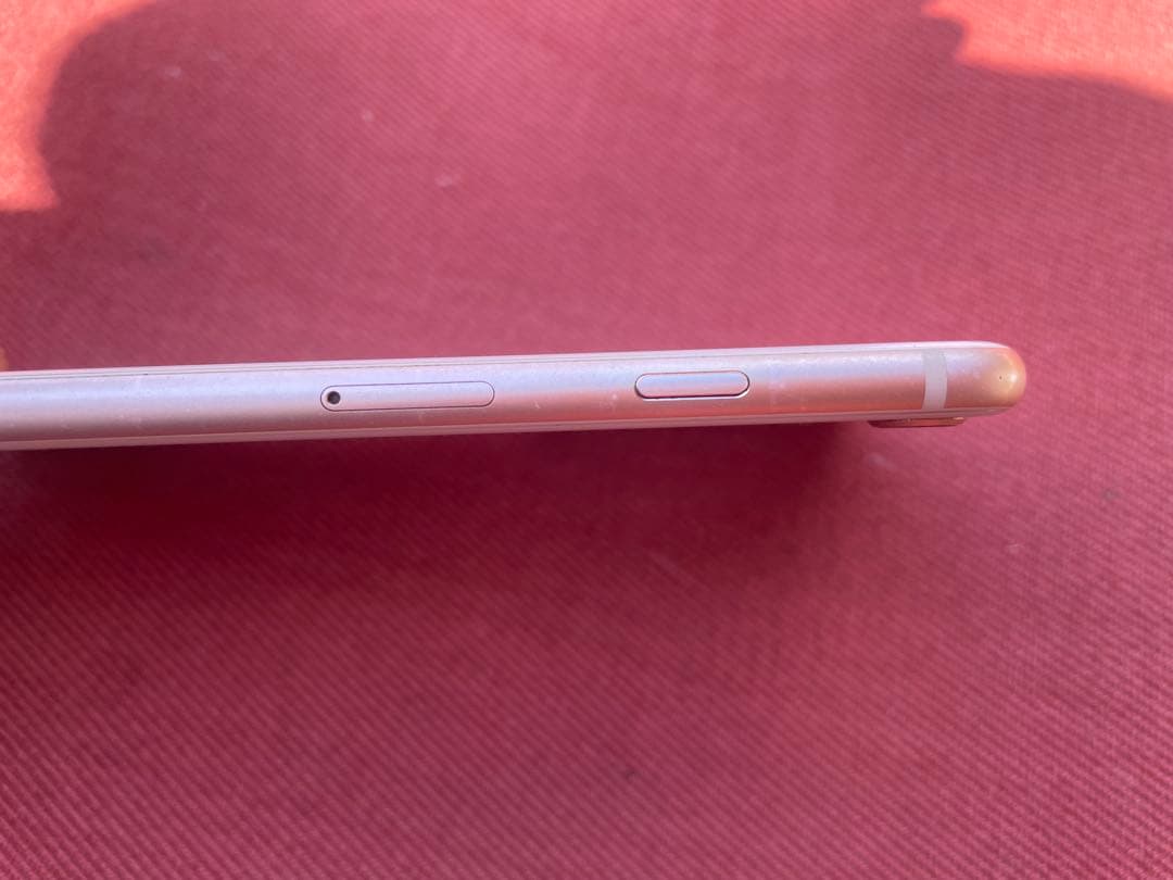 Apple iPhone 8 silver 本体　美品