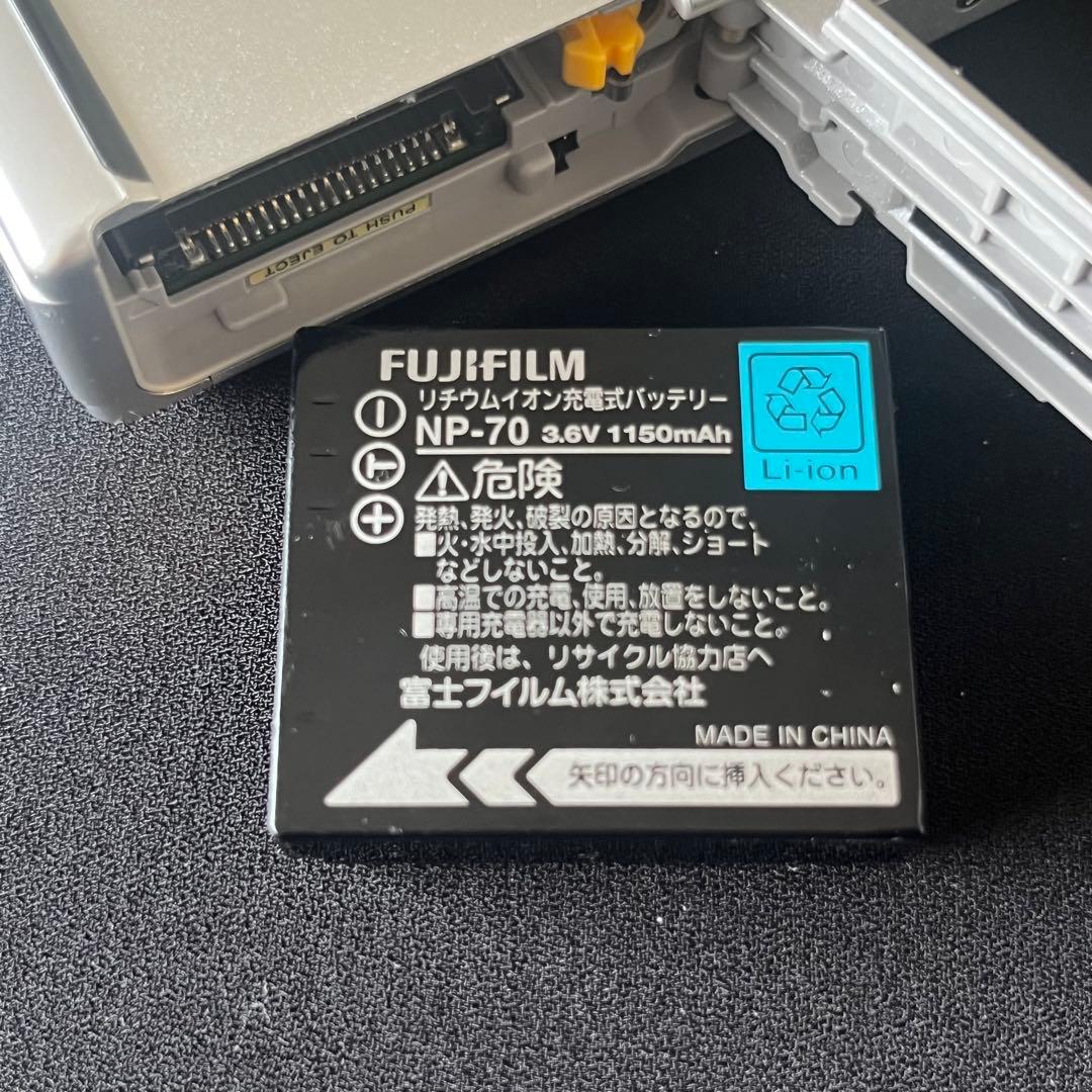 FUJIFILM finepix F40fd CCDセンサー コンデジ