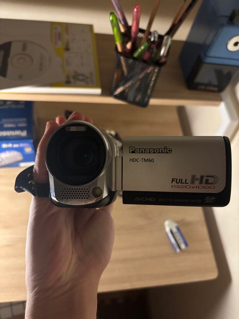 Panasonic HDC-TM60 ビデオカメラ　本体