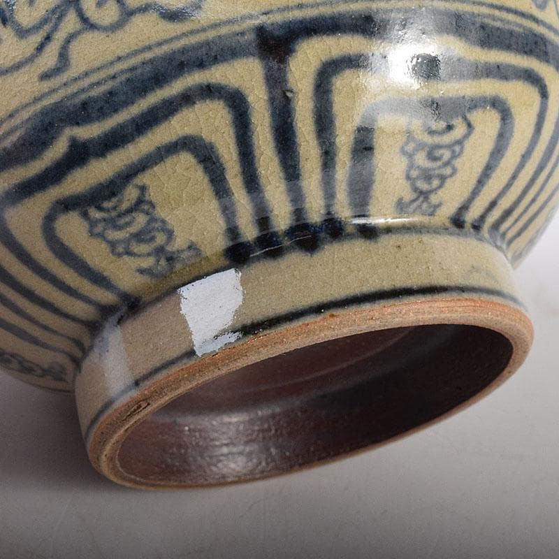 茶道具　膳所焼　陽炎園造　淡海ぜぜ　唐草文茶碗　共箱　C　8015