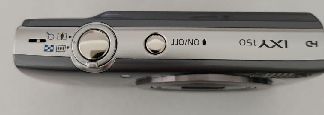 美品　Canon IXY150 デジカメ