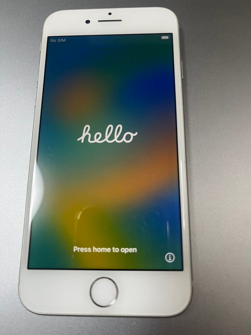 チ*ウ様 Apple iPhone 8 ホワイト64G SIMロック解除済