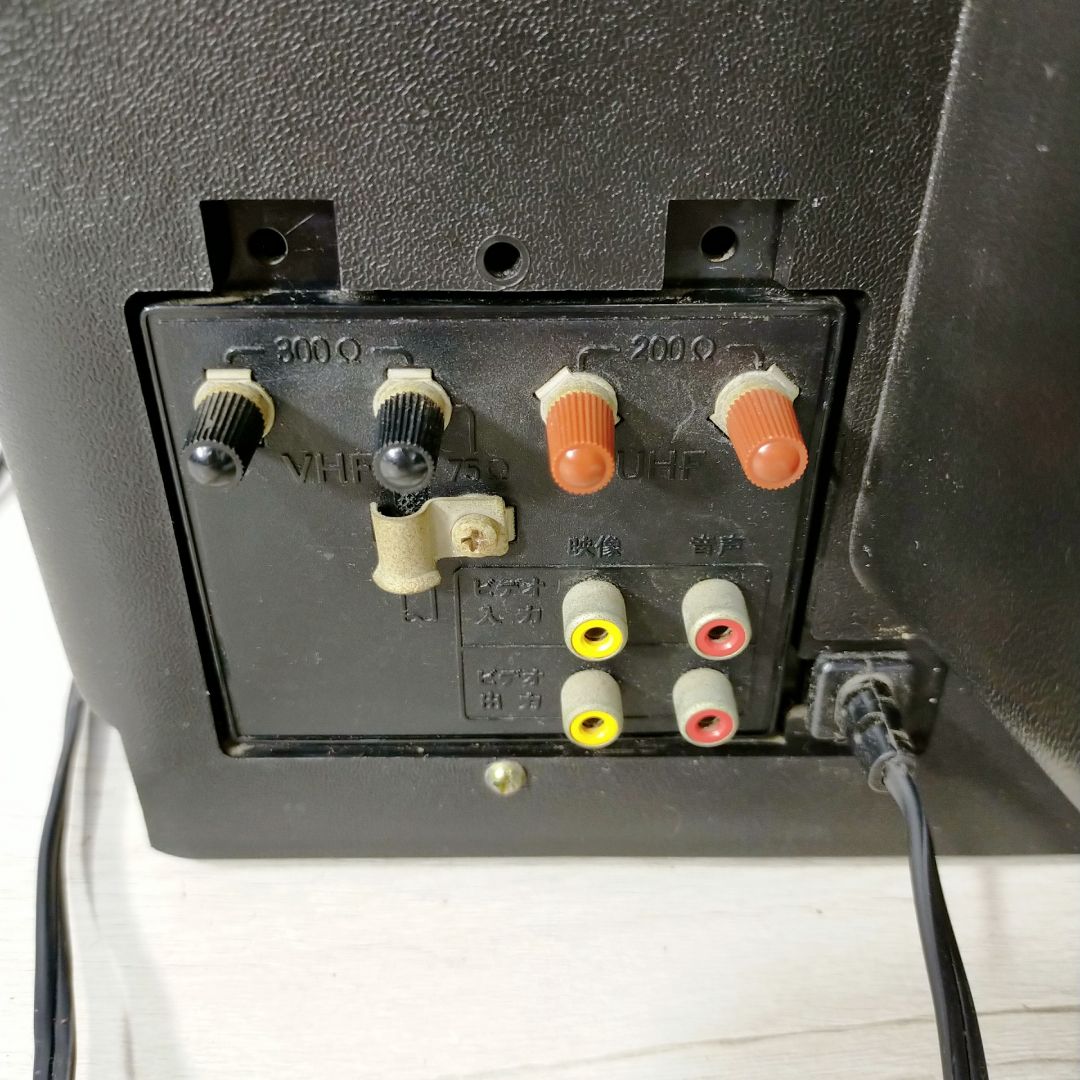 昭和レトロ　ブラウン管テレビ　15C332　三菱　84年製