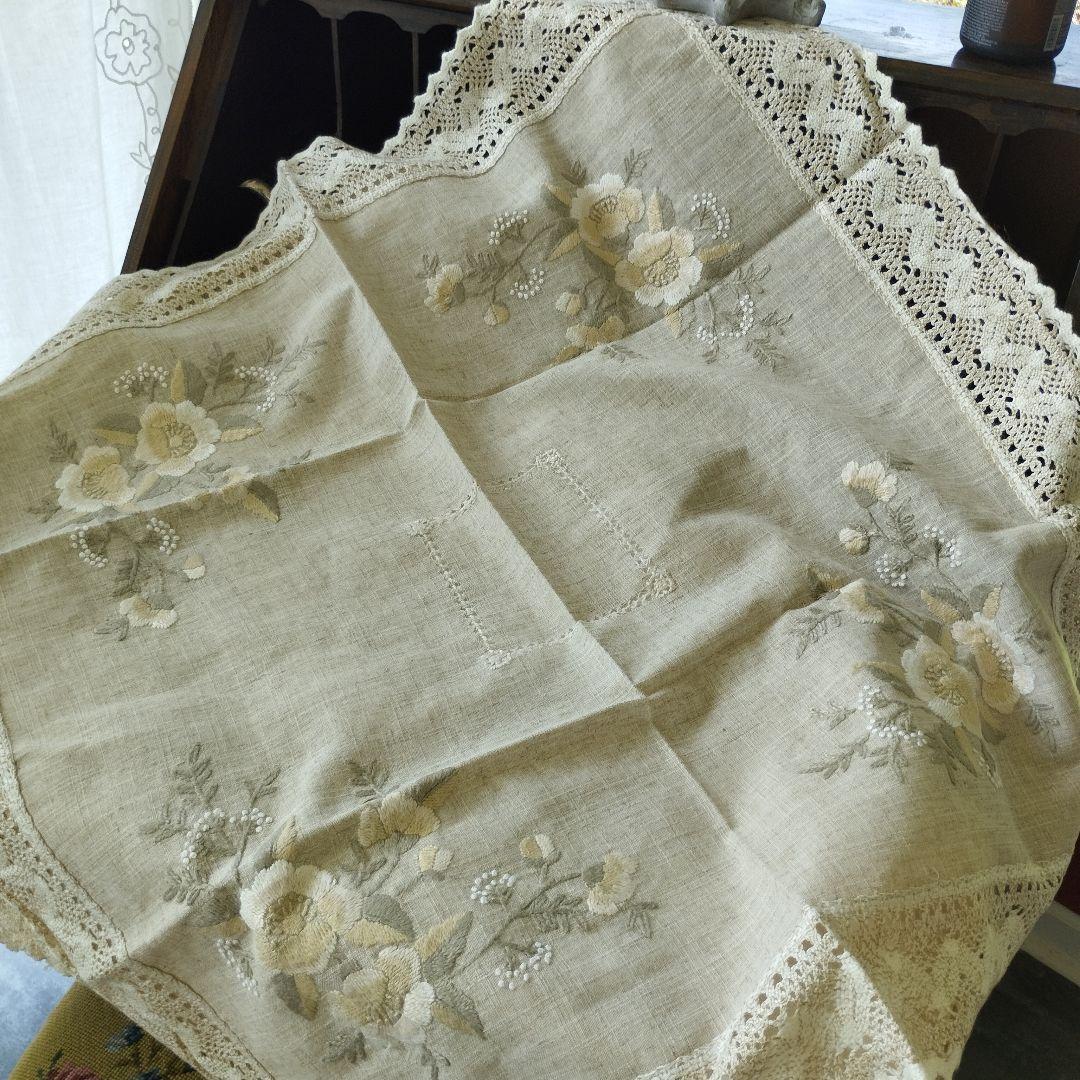 やわらかな色合い フレンチノット刺繍 カロチャ刺繍 混紡リネンクロス